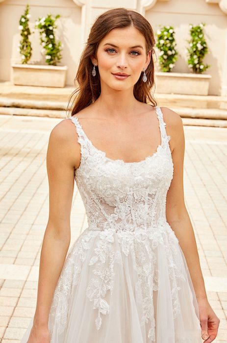 WEDDING DRESS STYLE WILLOW - The Bridal Company